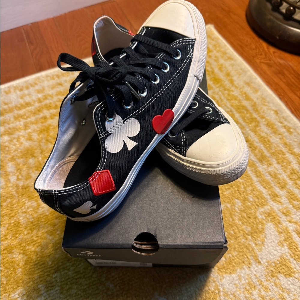 Converse Chuck Taylor All Star Ox Queen of Hearts Unisex